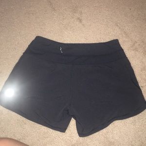 BLACK LULULEMON SHORTS